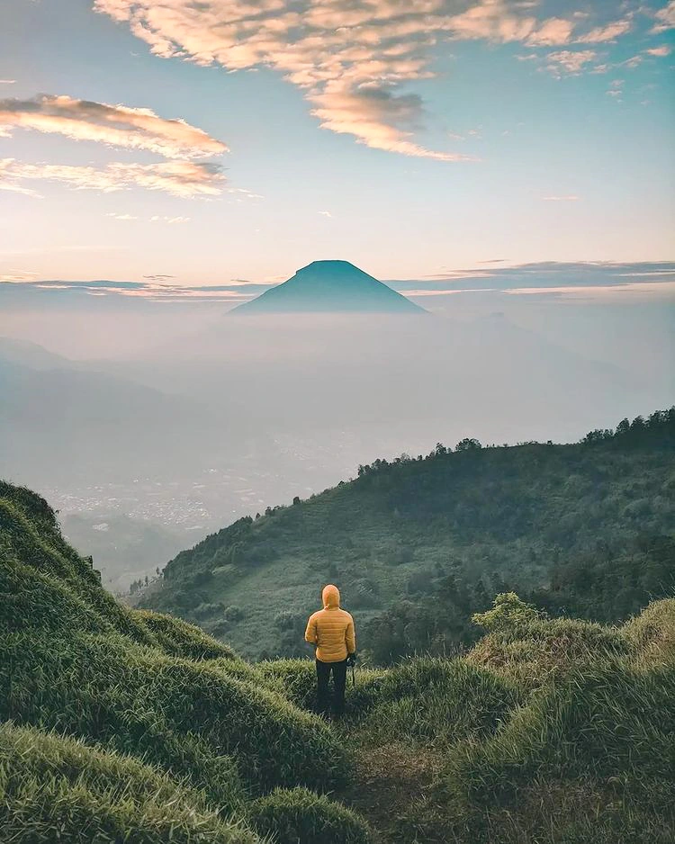 bukit sikunir